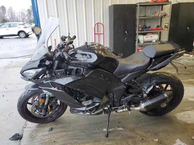 2018 Kawasaki ZX1000 W