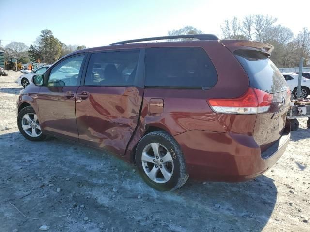 2014 Toyota Sienna LE