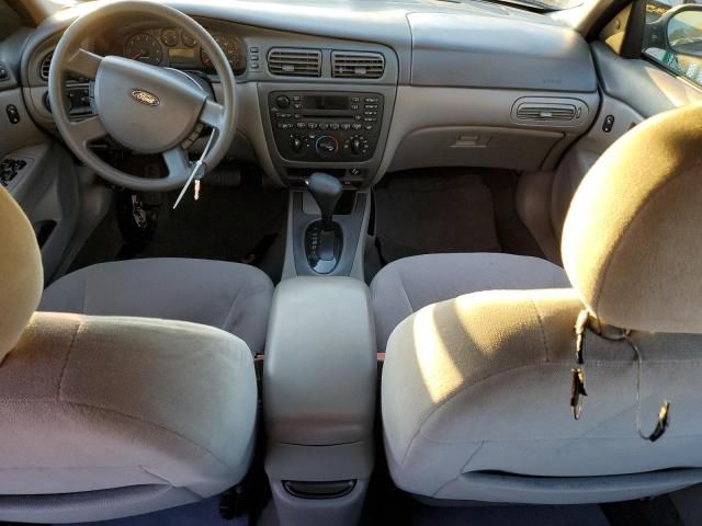 2005 Ford Taurus SE