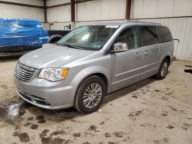 2015 Chrysler Town & Country Touring L