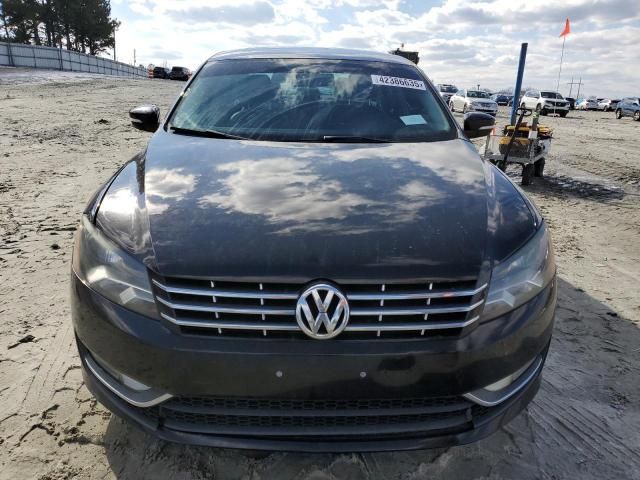 2014 Volkswagen Passat SEL