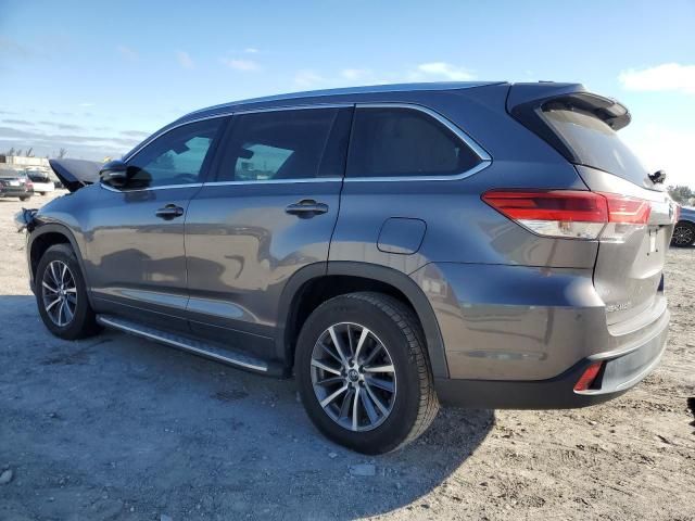 2018 Toyota Highlander SE