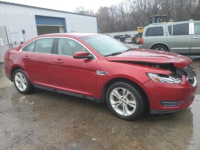 2014 Ford Taurus SEL