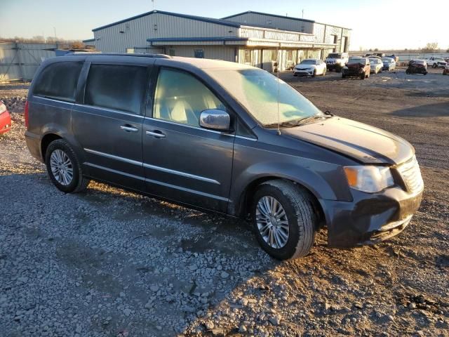 2015 Chrysler Town & Country Touring L