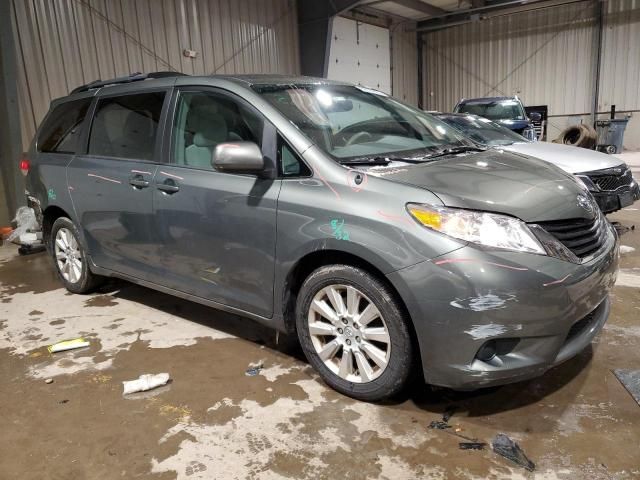 2014 Toyota Sienna LE