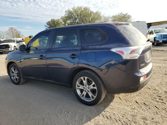 2014 Mitsubishi Outlander SE