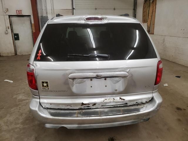 2005 Chrysler Town & Country LX