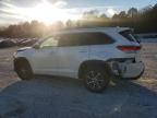 2017 Toyota Highlander SE