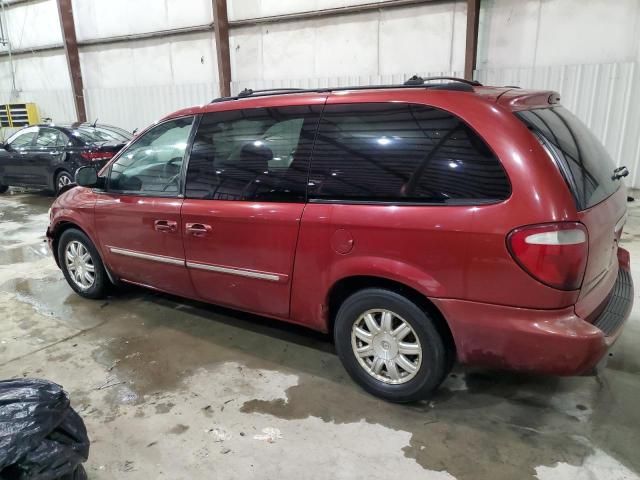 2005 Chrysler Town & Country Touring