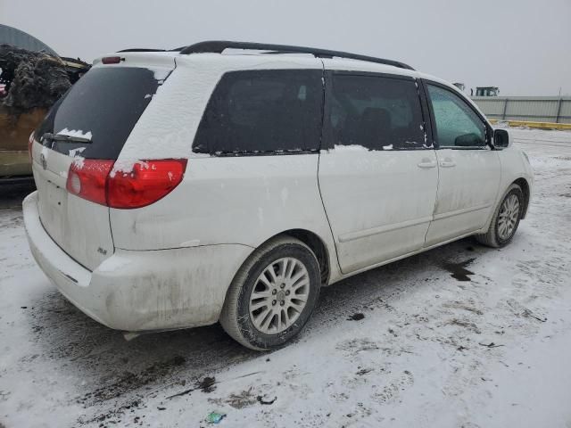 2007 Toyota Sienna XLE