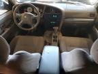 2004 Nissan Pathfinder LE