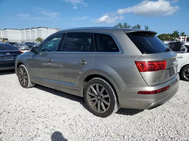 2017 Audi Q7 Premium Plus