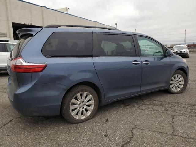 2015 Toyota Sienna XLE