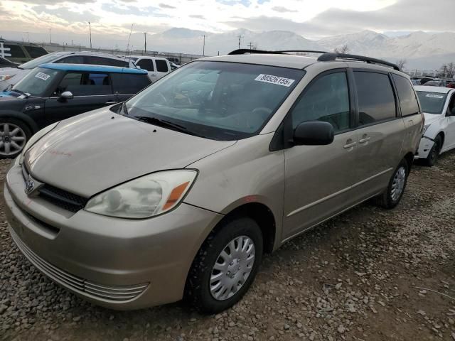 2004 Toyota Sienna CE