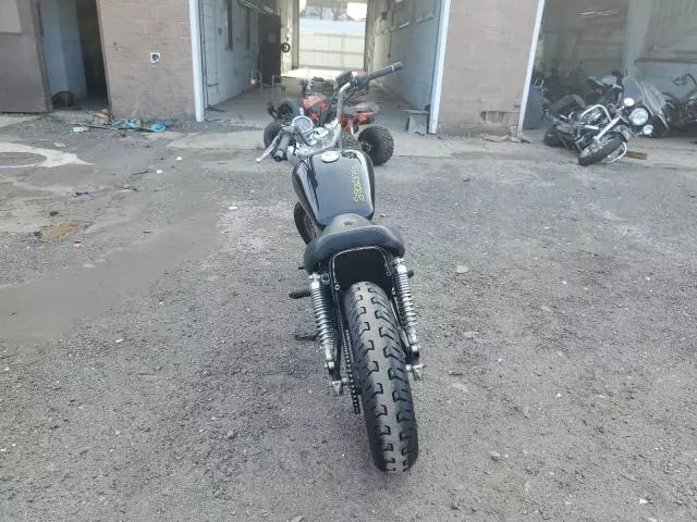 2006 Suzuki GZ250