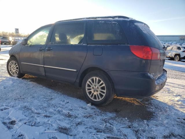 2007 Toyota Sienna XLE