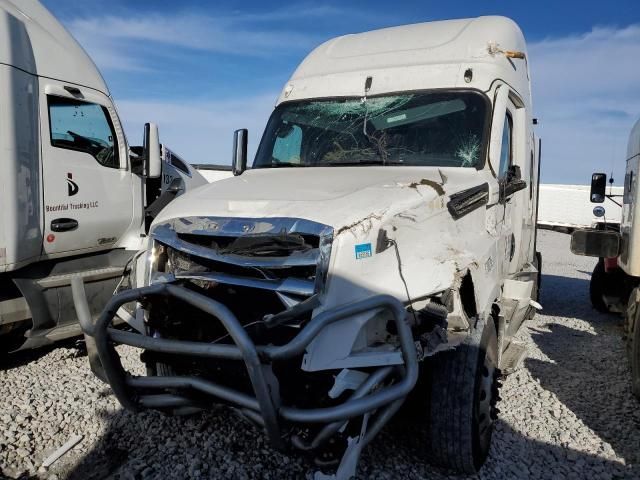 2021 Freightliner Cascadia 126