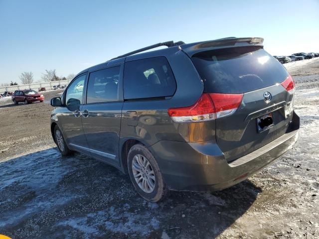 2012 Toyota Sienna XLE