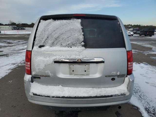 2010 Chrysler Town & Country LX