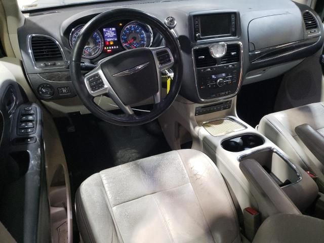 2011 Chrysler Town & Country Limited