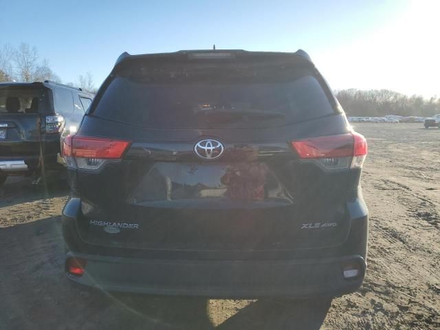 2018 Toyota Highlander SE