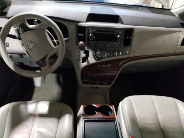 2011 Toyota Sienna XLE