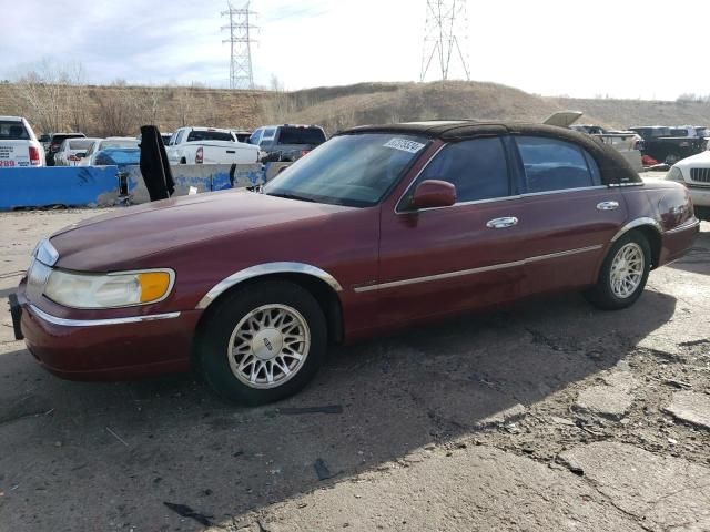 1998 Lincoln Town Car Signature