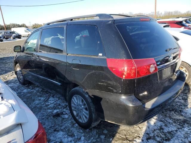 2008 Toyota Sienna XLE