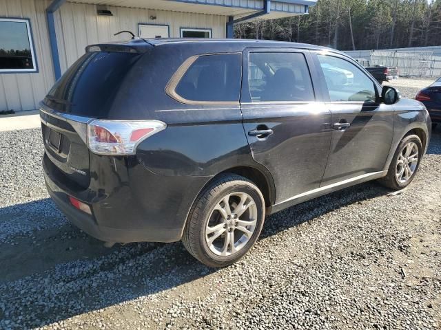 2014 Mitsubishi Outlander SE