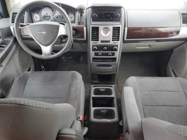 2009 Chrysler Town & Country Touring