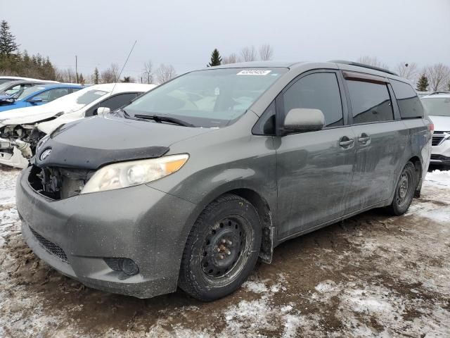 2011 Toyota Sienna LE