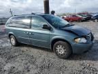 2005 Chrysler Town & Country LX