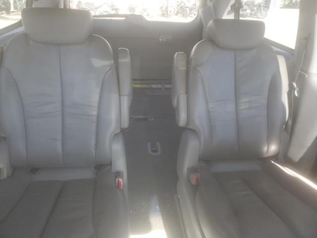 2008 KIA Sedona EX