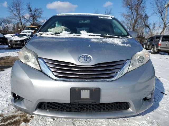 2017 Toyota Sienna XLE