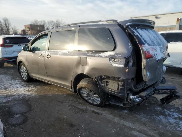 2016 Toyota Sienna LE