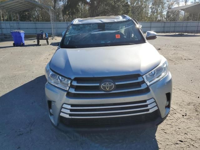 2018 Toyota Highlander SE