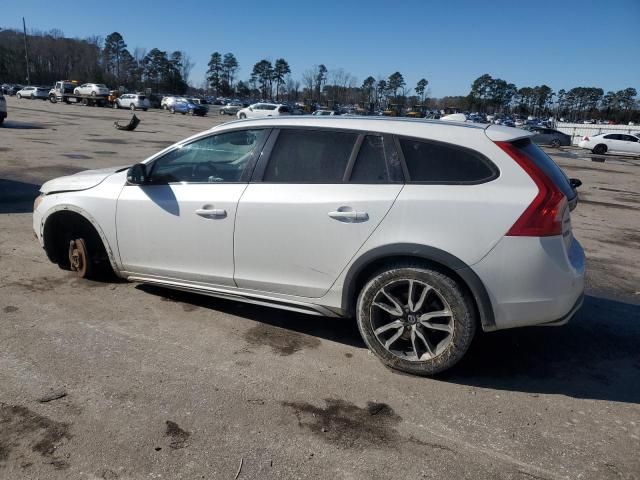 2018 Volvo V60 Cross Country Premier