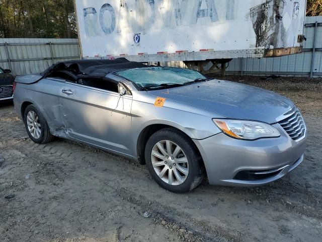 2013 Chrysler 200 Touring