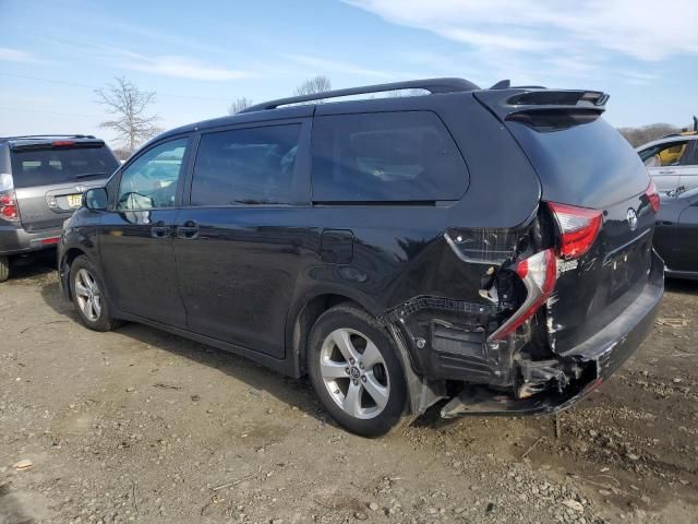 2020 Toyota Sienna LE