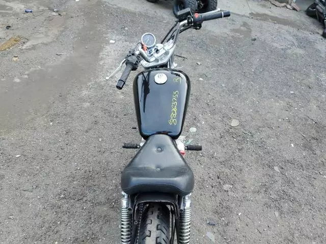 2006 Suzuki GZ250