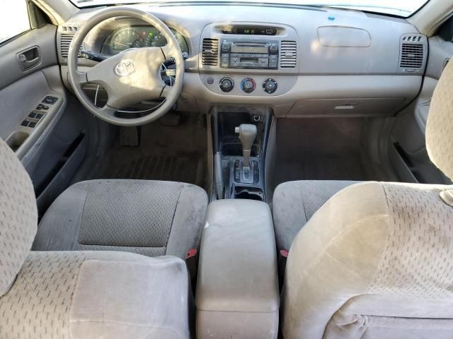 2004 Toyota Camry LE