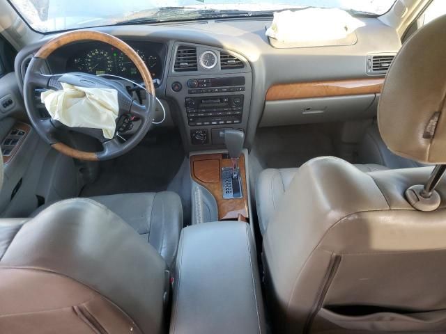 2001 Infiniti QX4