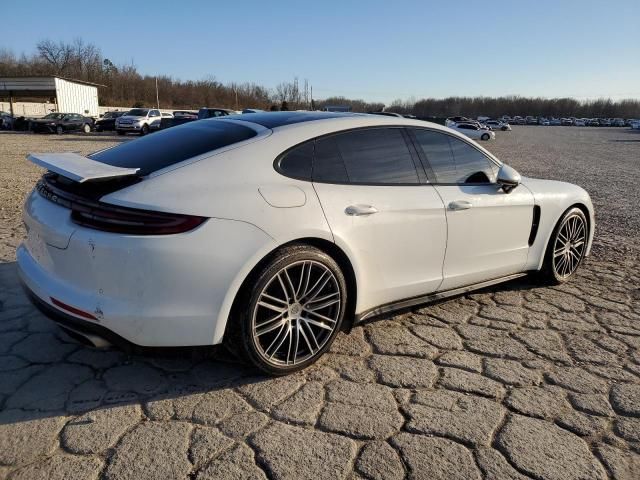 2018 Porsche Panamera 4