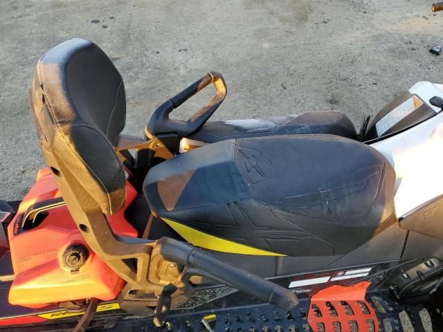 2016 Skidoo MXZ600