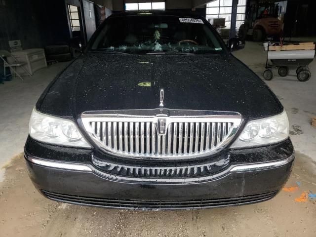 2008 Lincoln Town Car Signature Limited