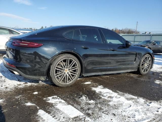 2018 Porsche Panamera 4