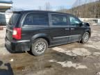 2014 Chrysler Town & Country Touring L