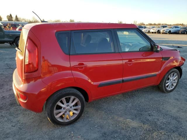 2013 KIA Soul +