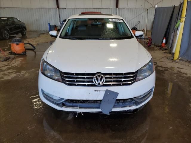 2013 Volkswagen Passat SEL