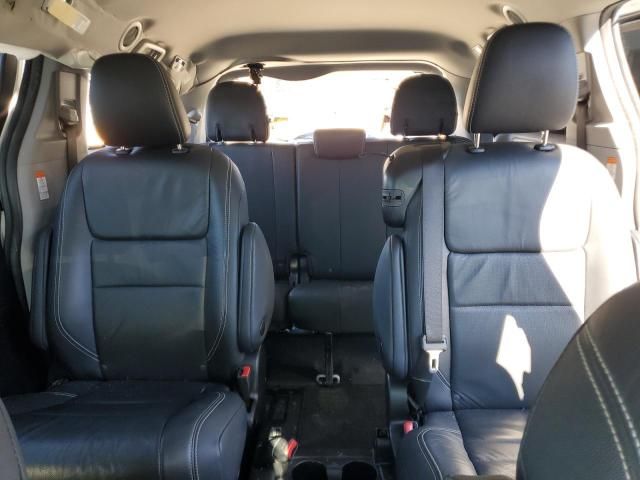 2018 Toyota Sienna SE